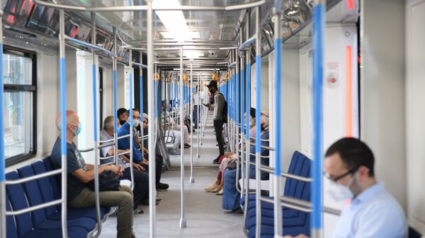 Пассажиры в поезде - Sputnik Узбекистан
