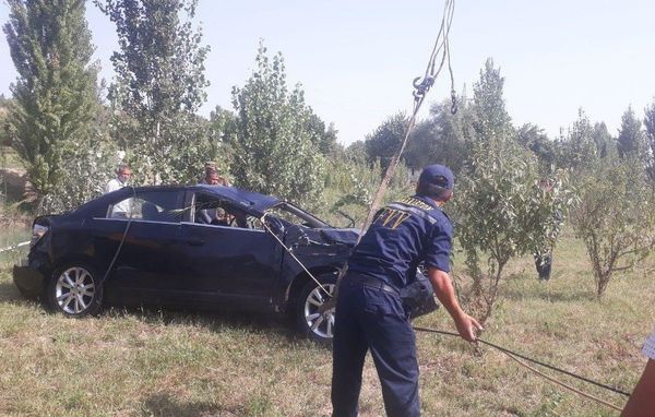 Автомобиль утонул в канале в Наманганской области - водитель погиб - Sputnik Узбекистан