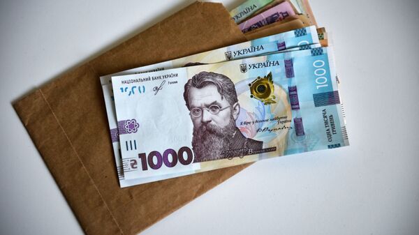 Банкноты номиналом 1000 гривен - Sputnik Ўзбекистон