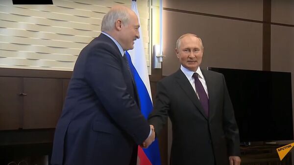 Путин: Россия предоставит Беларуси госкредит на 1,5 миллиарда долларов - Sputnik Узбекистан