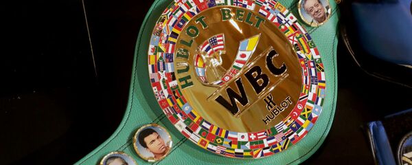 Чемпионский пояс боксерской ассоциации WBC Чемпионский пояс боксерской ассоциации WBC - Sputnik Ўзбекистон