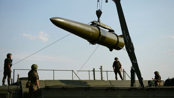 Развёртывание оперативно-тактического ракетного комплекса Искандер-М - Sputnik Ўзбекистон