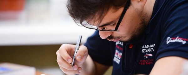 Молодой человек на лекции в Дипломатической академии Министерства иностранных дел Российской Федерации Молодой человек на лекции в Дипломатической академии Министерства иностранных дел Российской Федерации - Sputnik Ўзбекистон