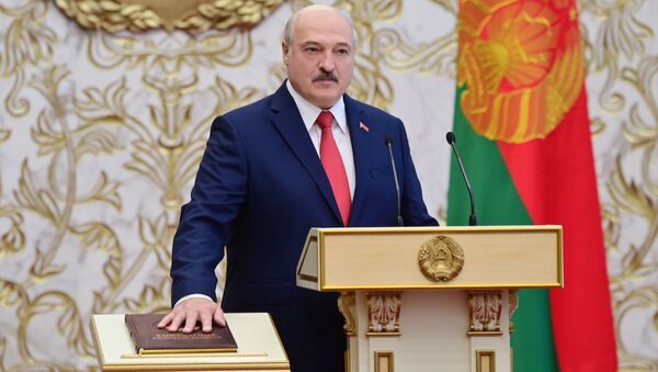 Prezident Belorussii Aleksandr Lukashenko na seremonii inauguratsii v Minske - Sputnik O‘zbekiston