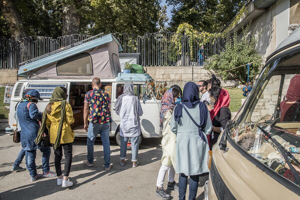 Выставка домов на колесах в Тегеране - Sputnik Узбекистан