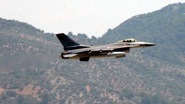 Samolet F-16 VVS Tursii - Sputnik O‘zbekiston
