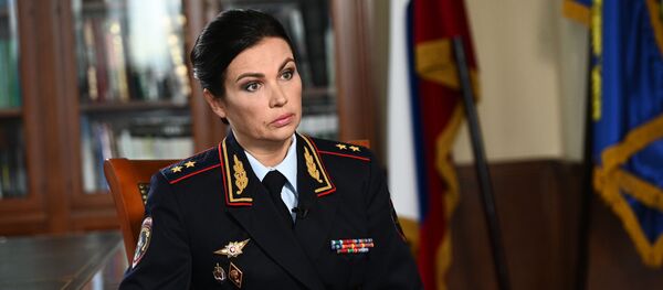 Начальник Главного управления по вопросам миграции МВД РФ генерал-лейтенант Валентина Казакова Начальник Главного управления по вопросам миграции МВД РФ генерал-лейтенант Валентина Казакова - Sputnik Ўзбекистон