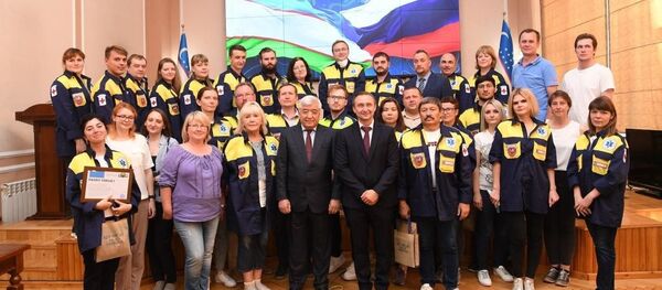 Российские врачи вернулись на родину после 2х недель пребывания в Узбекистане Российские врачи вернулись на родину после 2х недель пребывания в Узбекистане - Sputnik Ўзбекистон