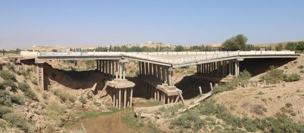 Мост в Сурхандарьинской области, расположенный на 76-м км автодороги Дарбанд — Бойсун — Элбаён - Sputnik Ўзбекистон