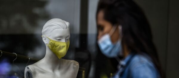 Девушка в маске - Sputnik Узбекистан