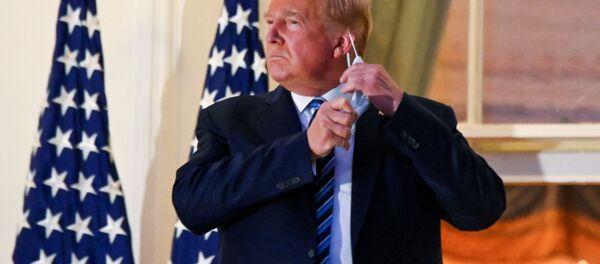 Президент США Дональд Трамп в Белом доме, Вашингтон Президент США Дональд Трамп в Белом доме, Вашингтон - Sputnik Узбекистан