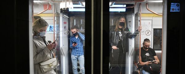 Поезд нового поколения Москва-2020  вышел на кольцевую линию метро - Sputnik Узбекистан