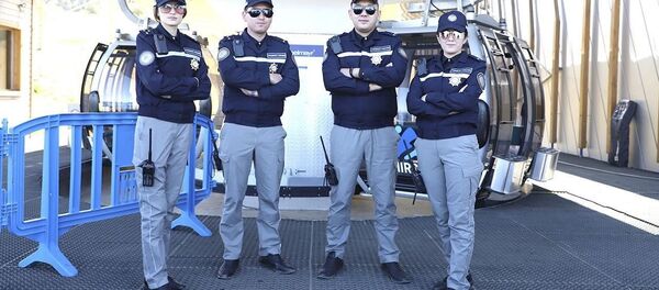 Туристическая полиция Узбекистана тестирует новую форму Туристическая полиция Узбекистана тестирует новую форму - Sputnik Ўзбекистон