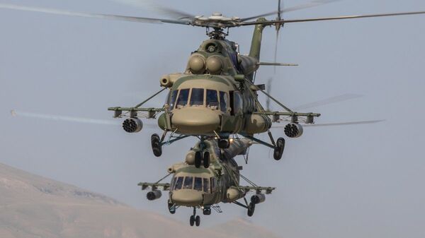 Vertoleti Mi-8 na ucheniyax Nerushimoe bratstvo - 2019 - Sputnik O‘zbekiston