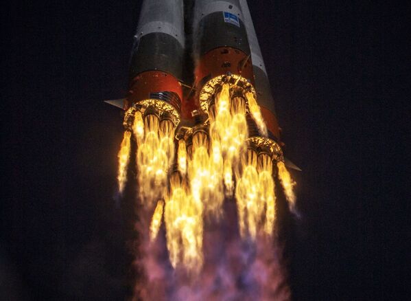Soyuz MS-17 kosmik kemasi bilan Soyuz-2-1a LV ning Boyqo‘ng‘ir kosmodromidan uchirilishi - Sputnik O‘zbekiston