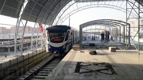 Состоялся тестовый запуск поезда на Сергелийской линии метро - Sputnik Узбекистан
