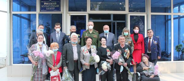 Гуманитарная акция по оказанию материальной помощи соотечественникам-ветеранам - Sputnik Узбекистан