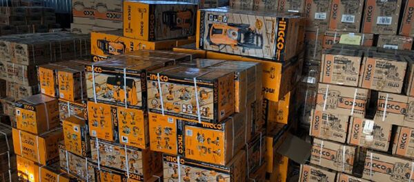 Выявлены и своевременно пресечены факты незаконного ввоза товаров на 4,5 миллиардов сум Выявлены и своевременно пресечены факты незаконного ввоза товаров на 4,5 миллиардов сум - Sputnik Узбекистан