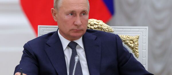 Президент РФ В. Путин  Президент РФ В. Путин  - Sputnik Ўзбекистон