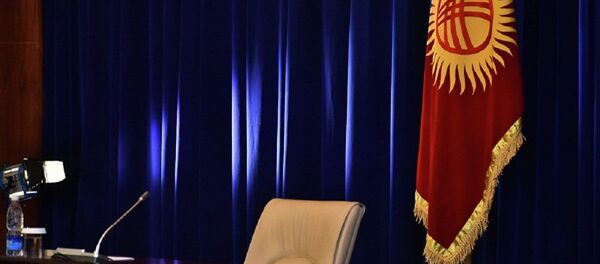 Кресло президента Кыргызстана  Кресло президента Кыргызстана - Sputnik Ўзбекистон