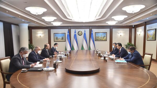 Абдулла Арипов провел переговоры с главой МИД Кыргызстана  - Sputnik Узбекистан