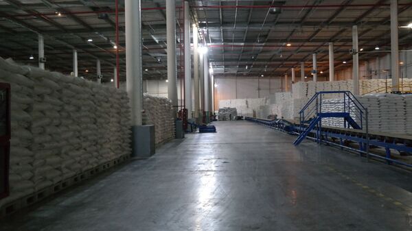 Мешки с сахарным песком - Sputnik Ўзбекистон