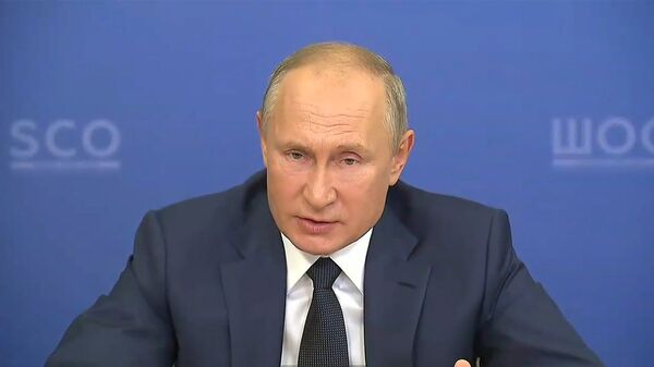 Putin soobshil o blijayshey regictratsii tretyey rossiyskoy vaksini ot COVID-19 - Sputnik O‘zbekiston