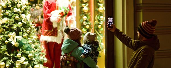 Новогоднее оформление Никольской улицы Новогоднее оформление Никольской улицы - Sputnik Ўзбекистон