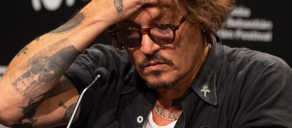 Джонни Депп - Sputnik Узбекистан