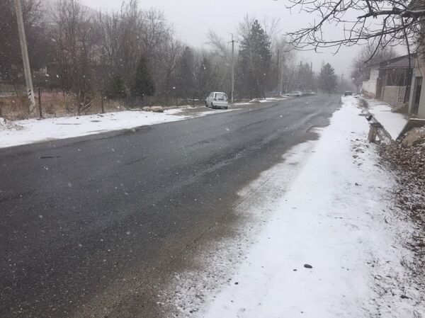 Предупреждения синоптиков сбылись: Ташкент заморозило Предупреждения синоптиков сбылись: Ташкент заморозило - Sputnik Узбекистан