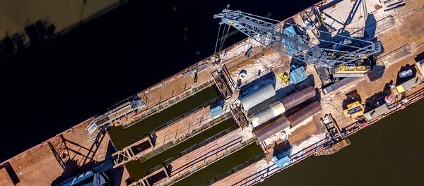 Строительство автомобильного моста Строительство автомобильного моста - Sputnik Ўзбекистон