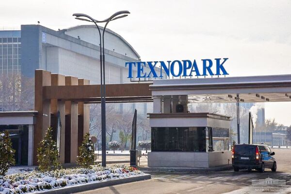 Президент поручил заменить старые лифты в многоквартирных домах - Sputnik Узбекистан