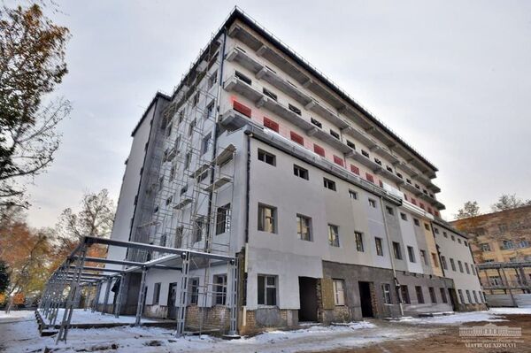 В Ташкенте усовершенствуют Центр экстренной медицинской помощи — Мирзиёев - Sputnik Узбекистан