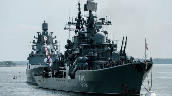 Эсминец Настойчивый в Балтийске Калининградской области - Sputnik Ўзбекистон