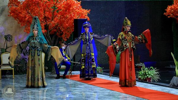 В Бухаре прошел фестиваль моды - фото - Sputnik Узбекистан