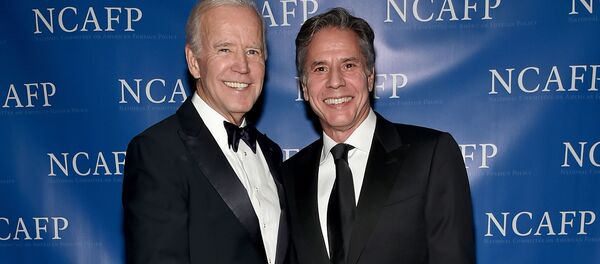 Джо Байден и Энтони Блинкен - Sputnik Узбекистан