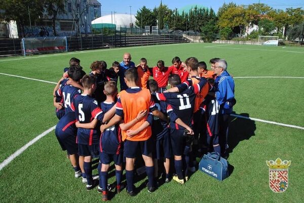 Узбекский итальянец: карьера, любовь и вера футболиста Ильяса Зейтулаева - Sputnik Узбекистан