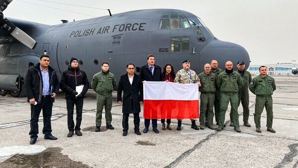Польша передала Узбекистану гуманитарную помощь для борьбы с COVID-19 - Sputnik Узбекистан