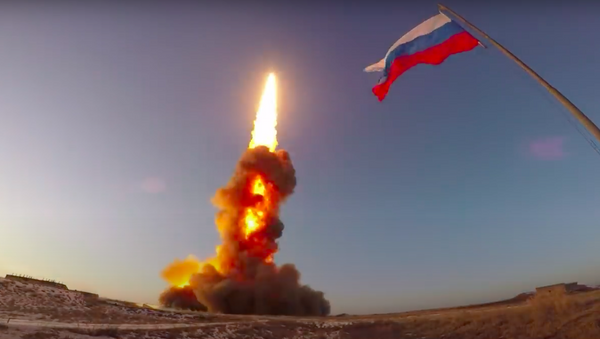 Очередной испытательный пуск противоракеты российской системы ПРО на полигоне Сары-Шаган - Sputnik Узбекистан