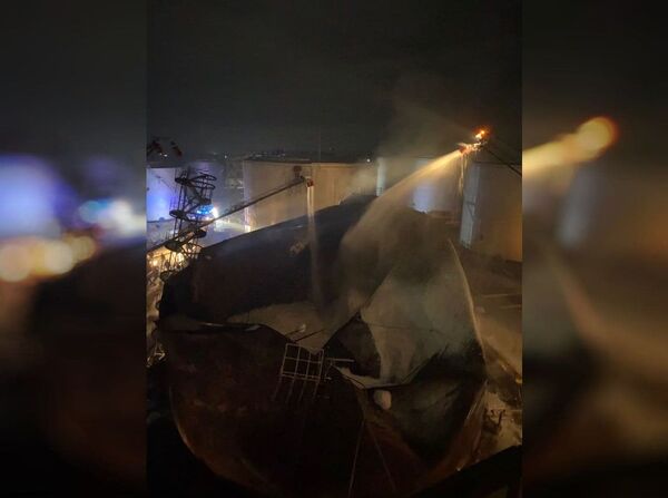 Пожар на нефтебазе под Ташкентом: в Минэнерго назвали предварительную причину - Sputnik Узбекистан