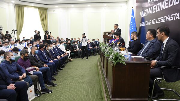 Пресс-конференция Хабиба Нурмагомедова в Ташкенте - Sputnik Узбекистан