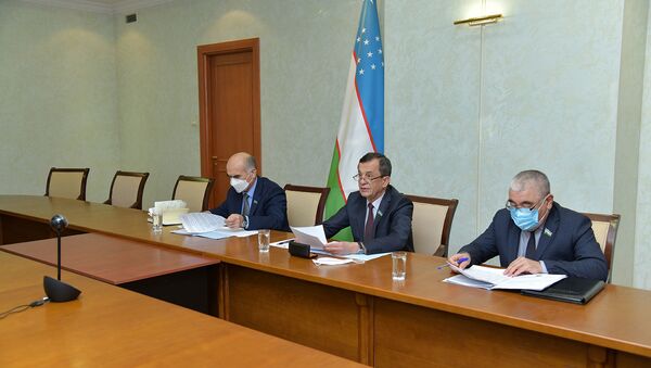 В Узбекистане обсудили вопросы безопасности пищевых продуктов - Sputnik Узбекистан