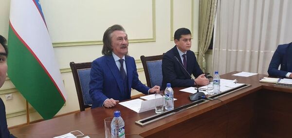 Farrux Zokirov MDH mukofoti bilan taqdirlandi - Sputnik O‘zbekiston