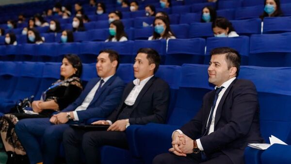 Впервые Минздрав организовал форум Волонтеры-медики - Sputnik Узбекистан