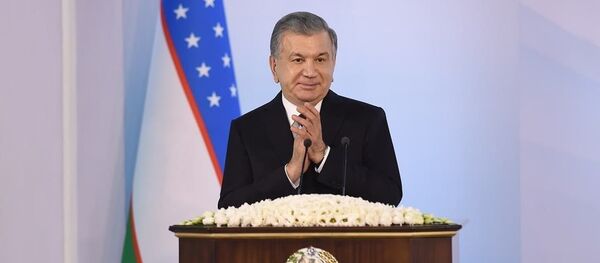 Президент Шавкат Мирзиёев принял участие и выступил на церемонии открытия Ташкентского металлургического завода Президент Шавкат Мирзиёев принял участие и выступил на церемонии открытия Ташкентского металлургического завода - Sputnik Ўзбекистон