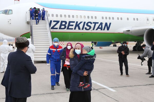 Власти Узбекистана вернули из Сирии почти 100 соотечественников - Sputnik Узбекистан