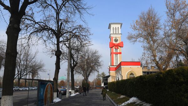Оформление фасада курантов в Ташкенте - Sputnik Узбекистан