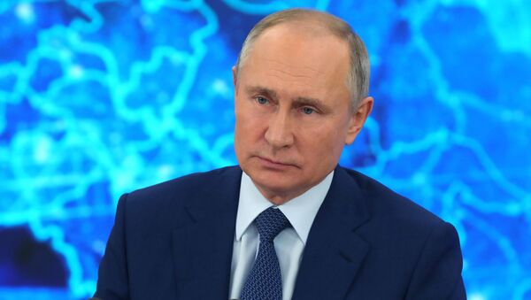 Prezident RF Vladimir Putin - Sputnik Oʻzbekiston