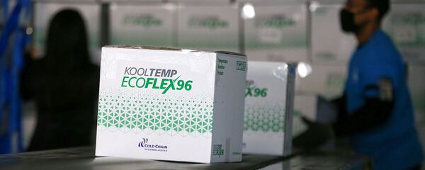 Коробки с вакциной от COVID-19 компании Moderna Коробки с вакциной от COVID-19 компании Moderna - Sputnik Узбекистан