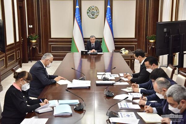 Нас ждет непростой год — Мирзиёев о ситуации в экономике Узбекистана Нас ждет непростой год — Мирзиёев о ситуации в экономике Узбекистана - Sputnik Узбекистан